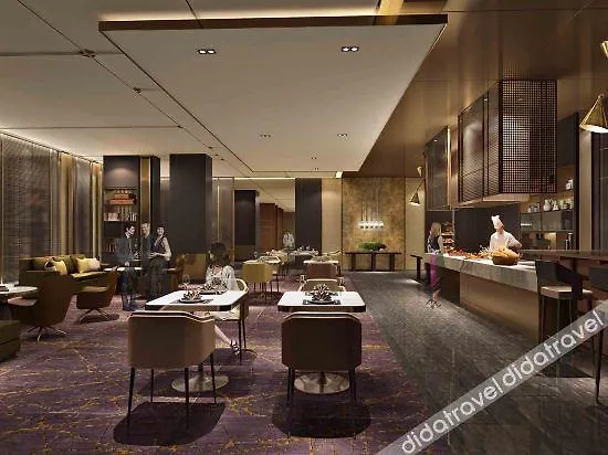 Hyatt Regency Shenzhen Airport Hotel 5*,
