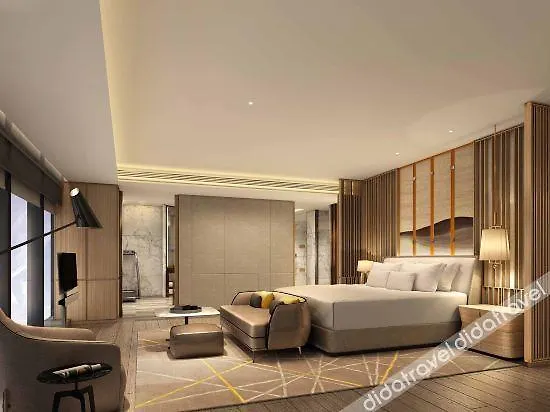 Hyatt Regency Shenzhen Airport Hotel 5*,