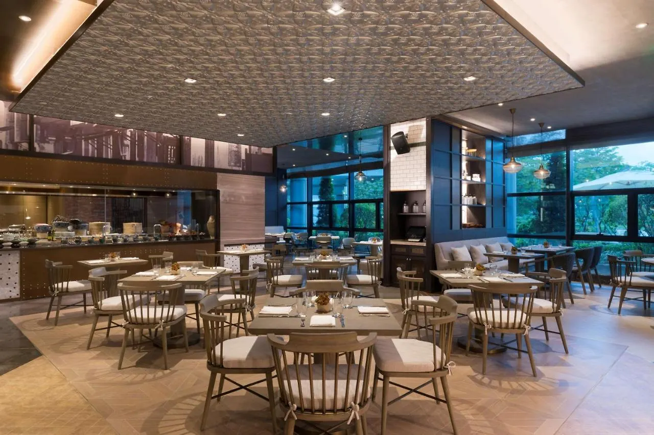 Hyatt Regency Shenzhen Airport Hotel